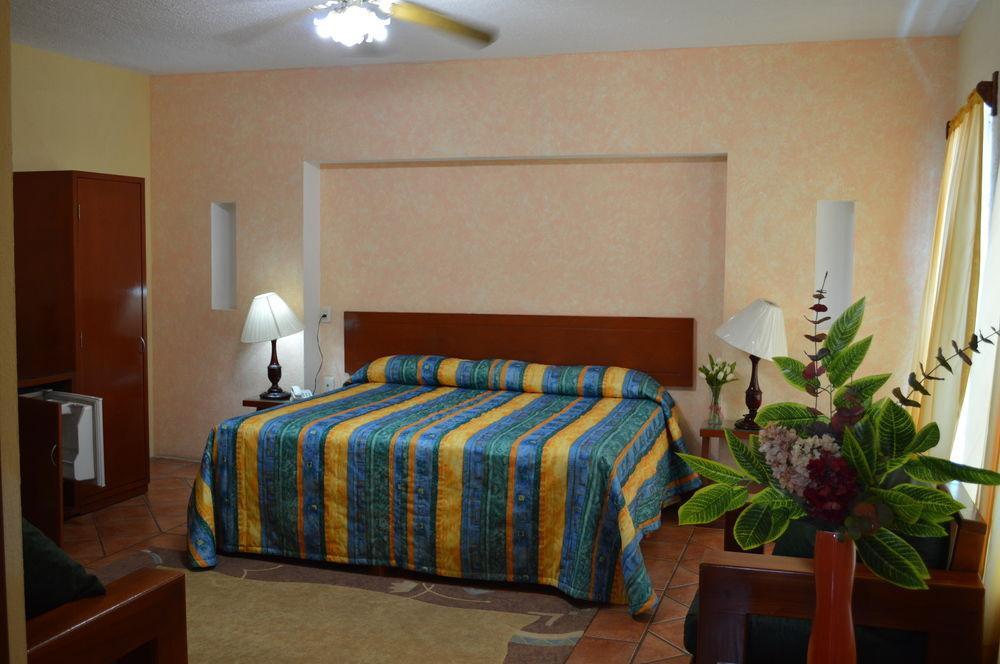 Hotel La Rienda Mision Tequillan Текила Экстерьер фото